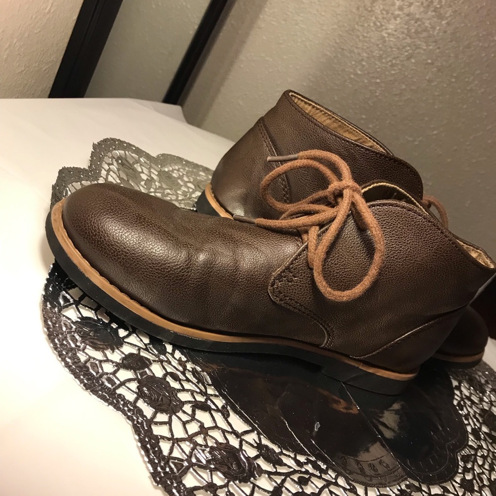 Shoes - Picture 3 of 3